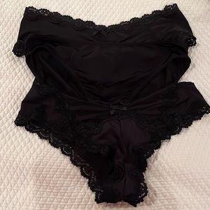 Victoria’s Secret 3 Silky Lace Cheeky Bikini Panties Black Large Medium